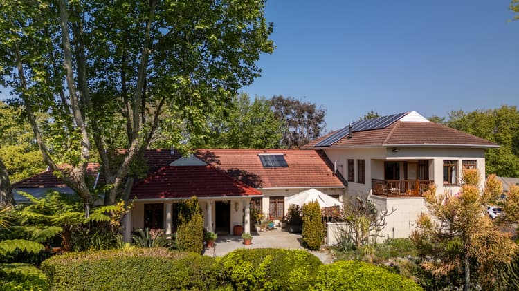 Main property image
