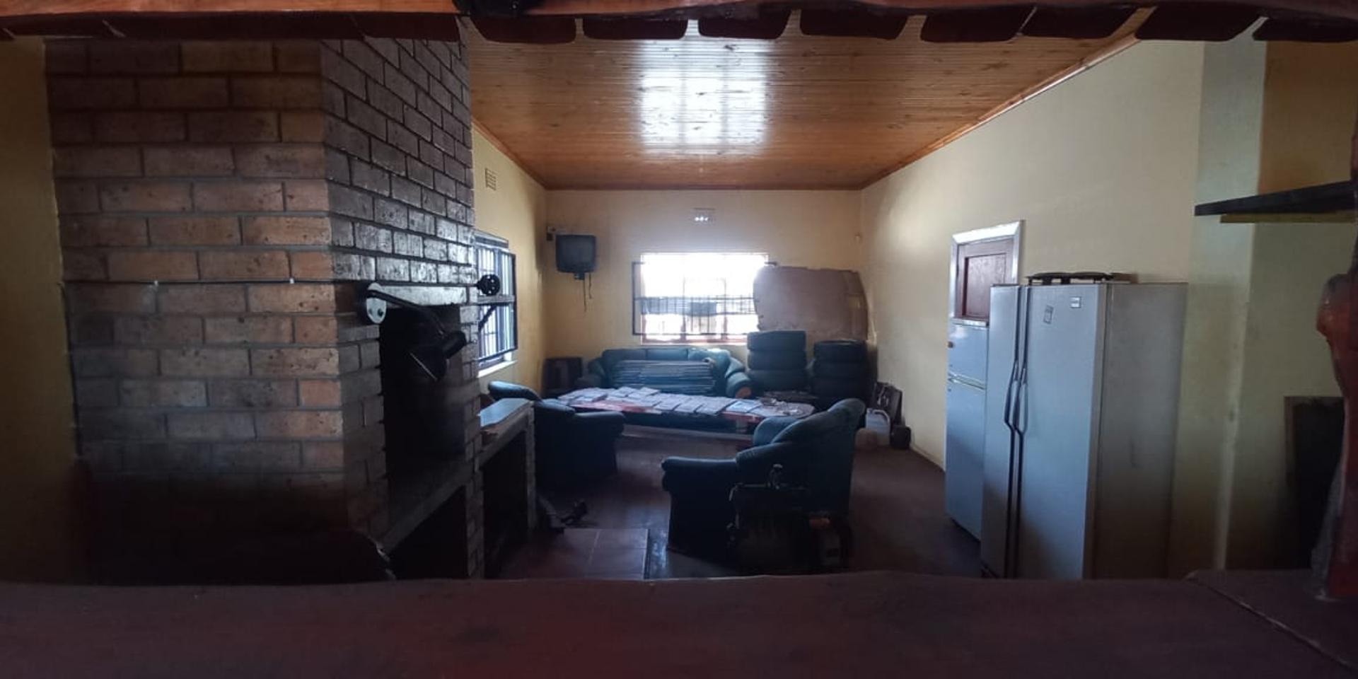 Image 5 of 6