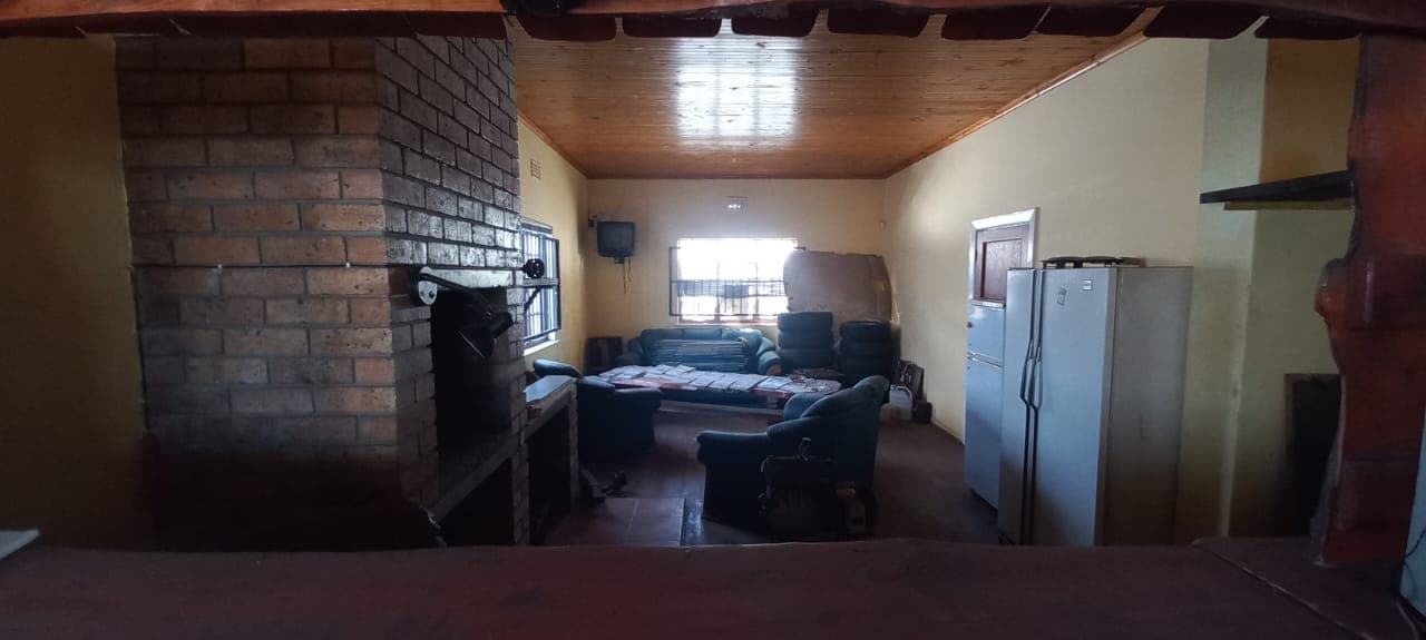 Image 5 of 6