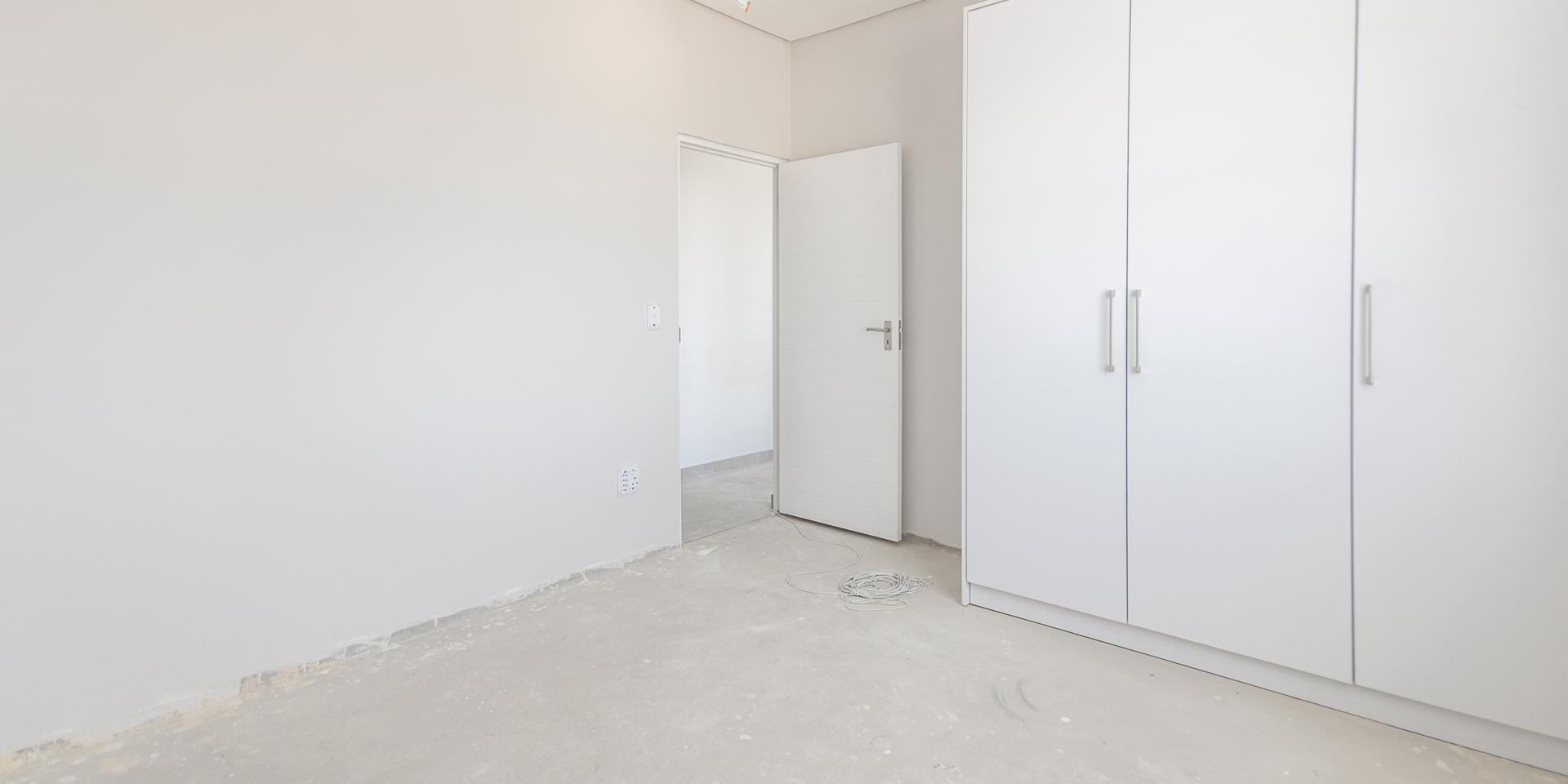 Image 5 of 6