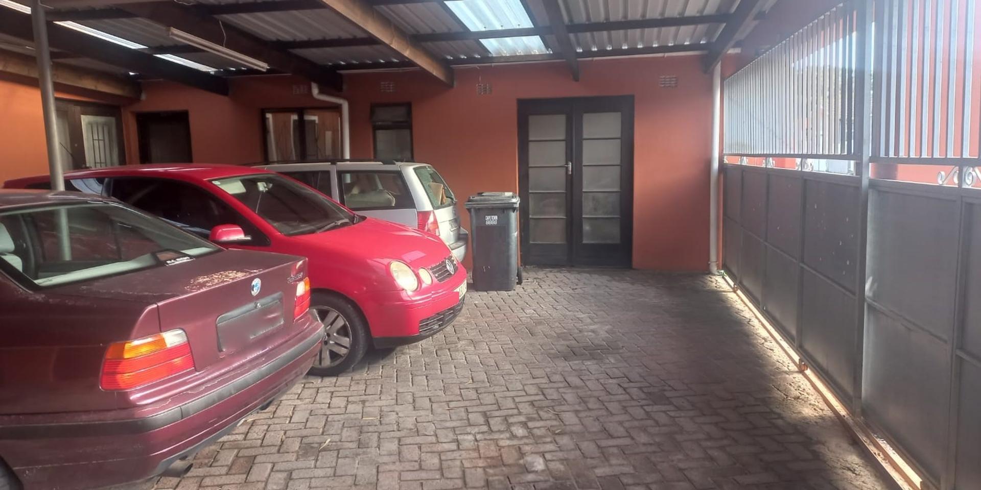 Image 4 of 6