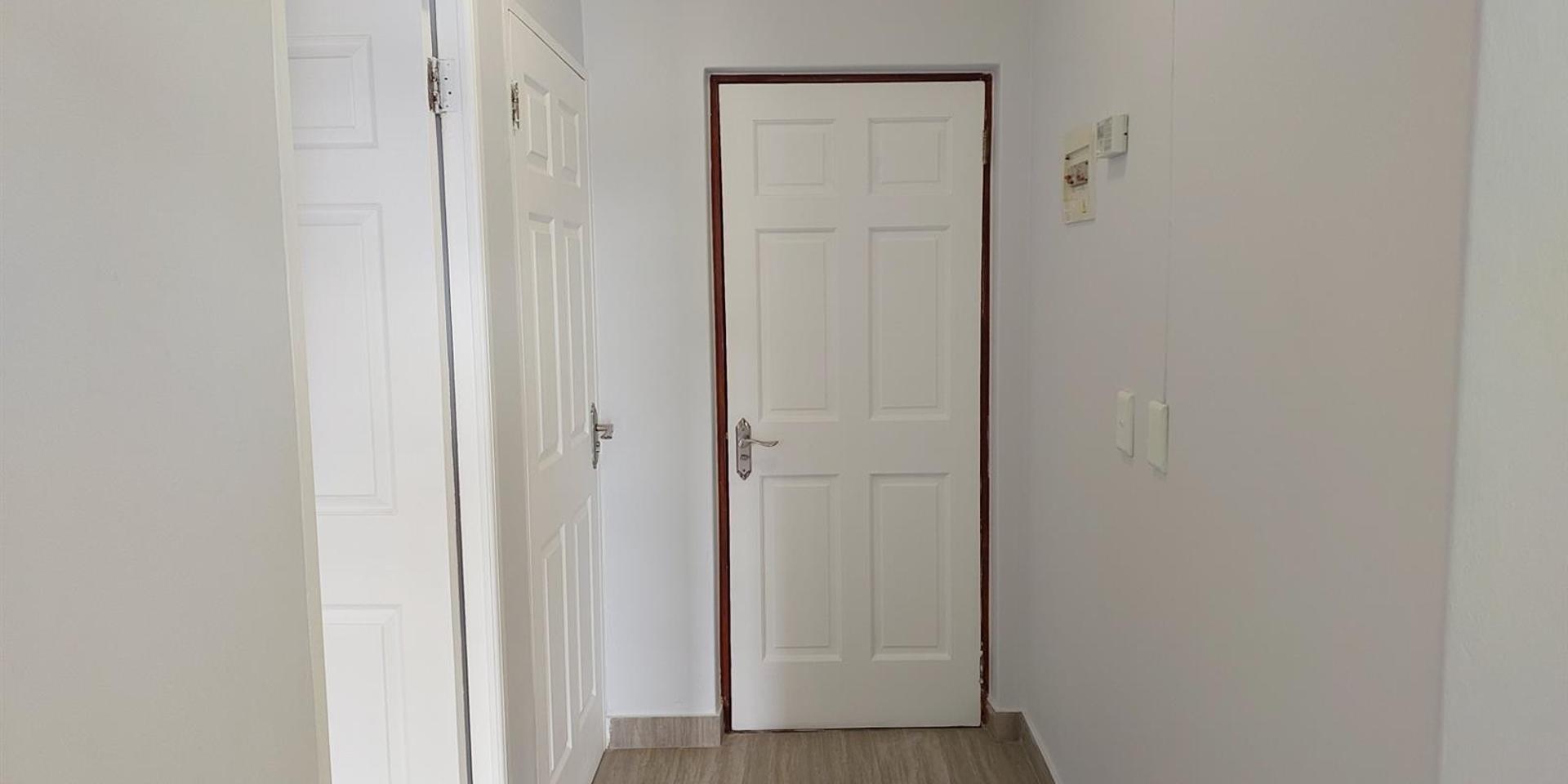Image 5 of 6