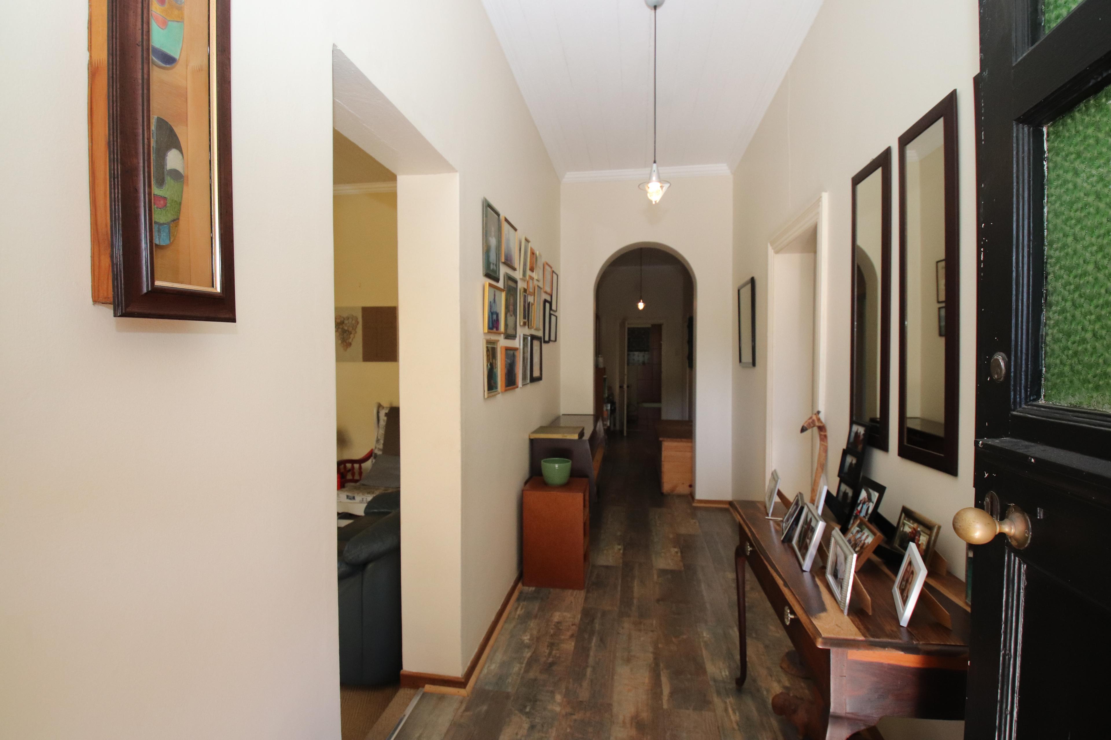 Image 3 of 6
