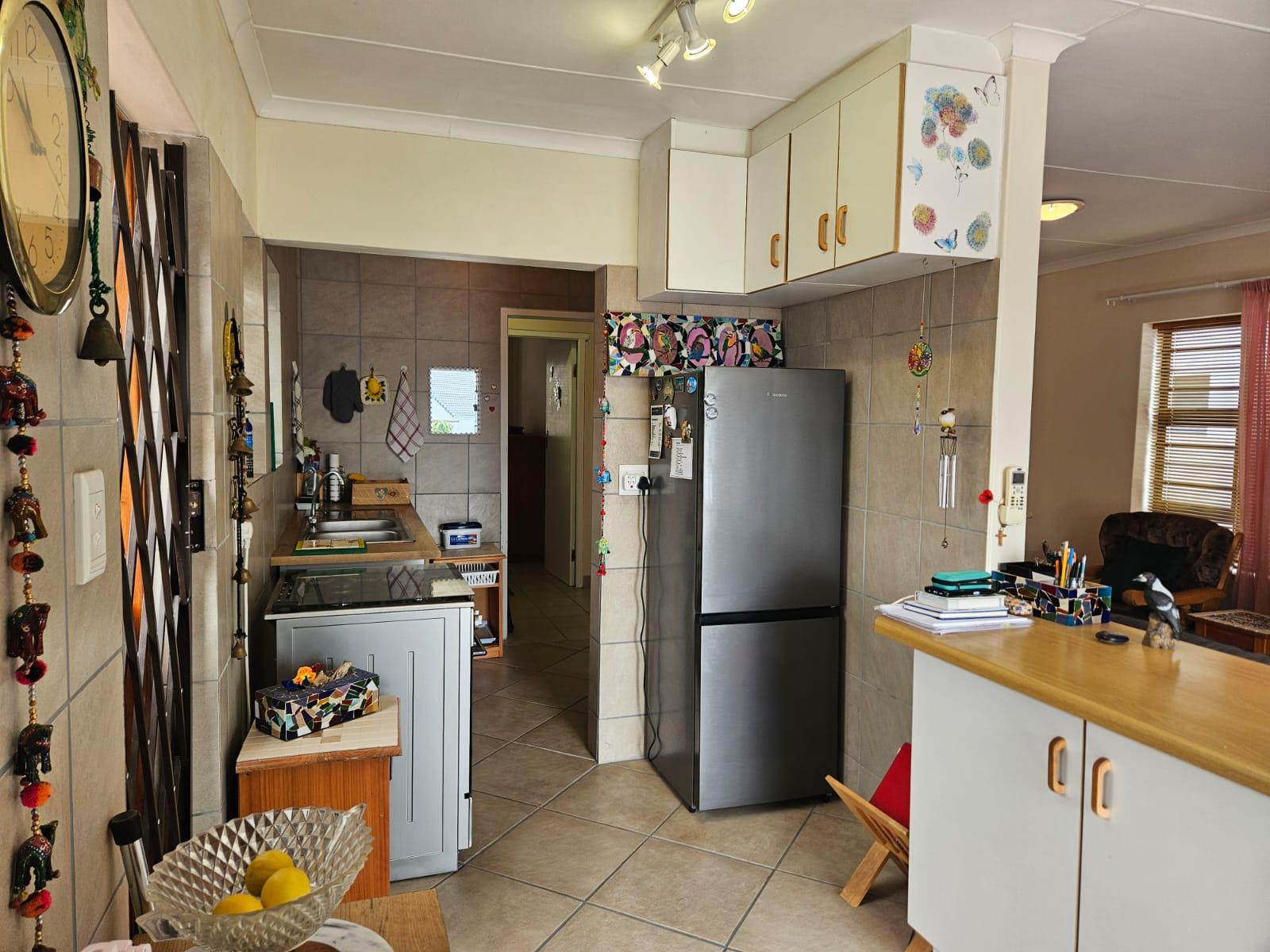 Image 5 of 6