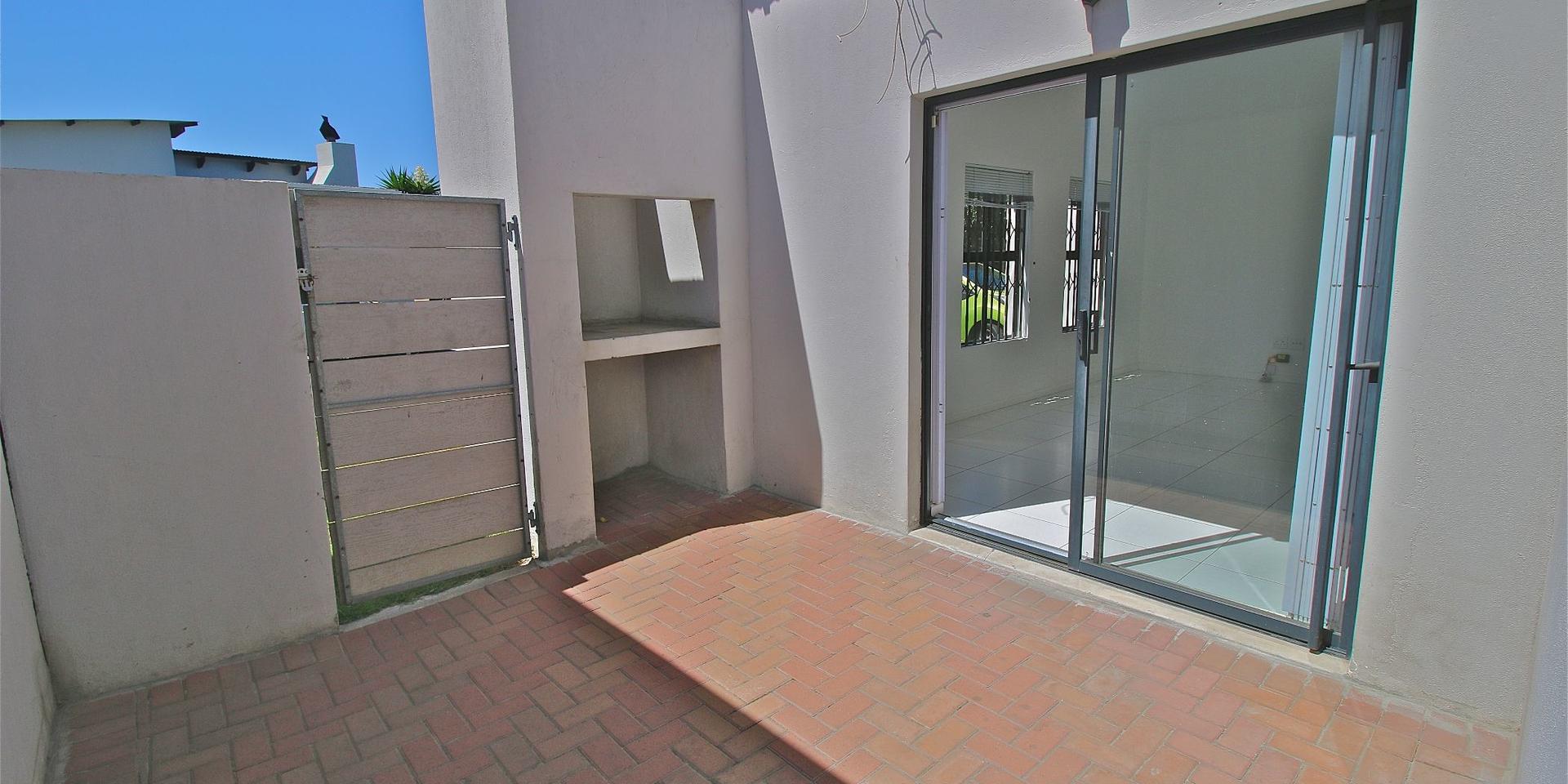 Image 2 of 6