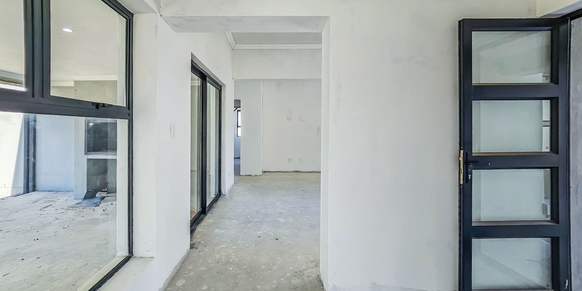 Image 4 of 6
