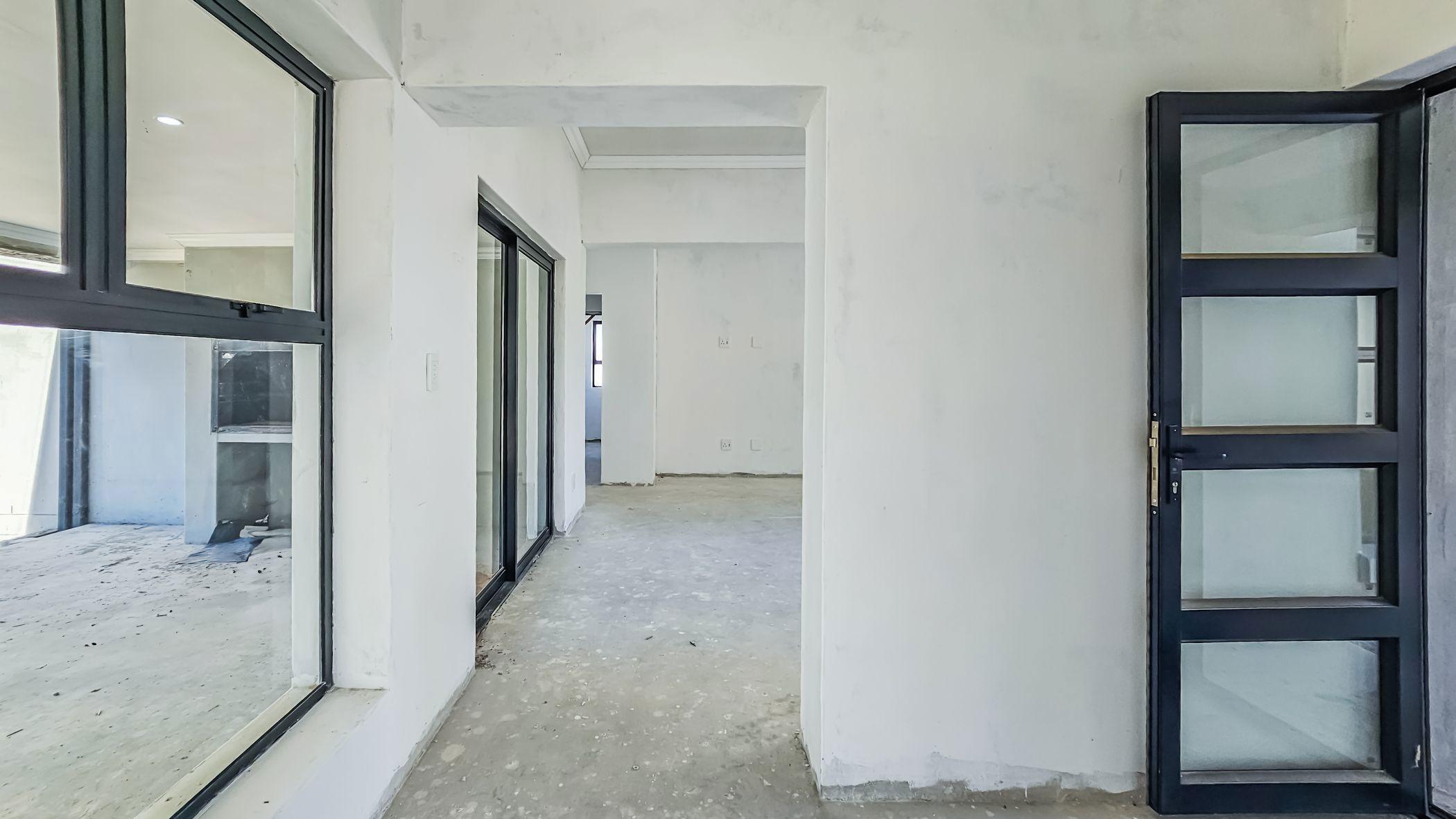 Image 4 of 6