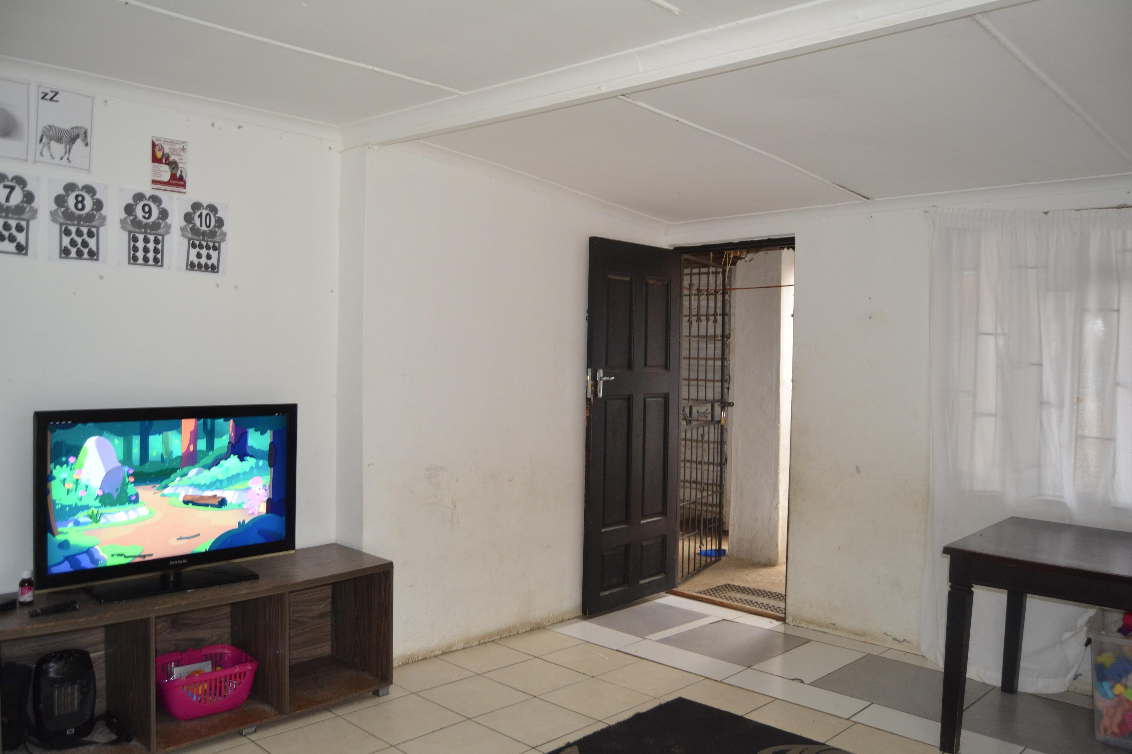 Image 5 of 6