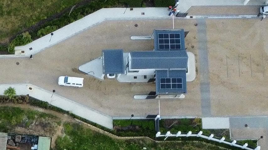 Image 5 of 6