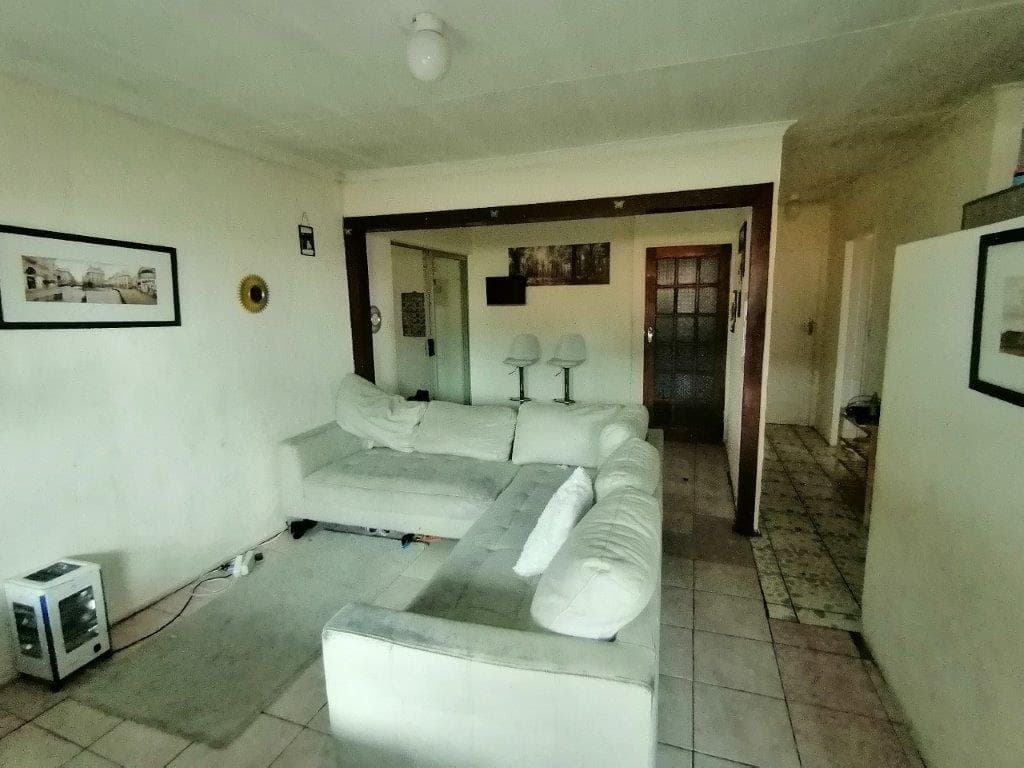 Image 5 of 6