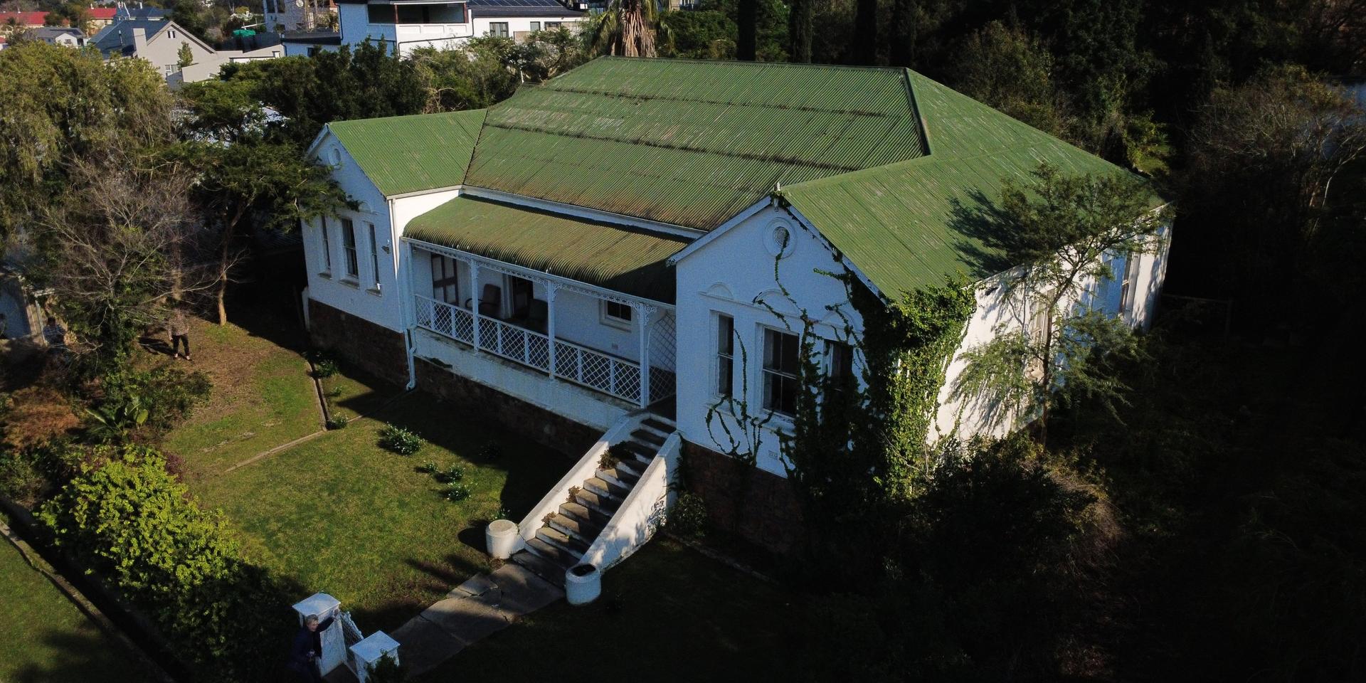 Image 1 of 6