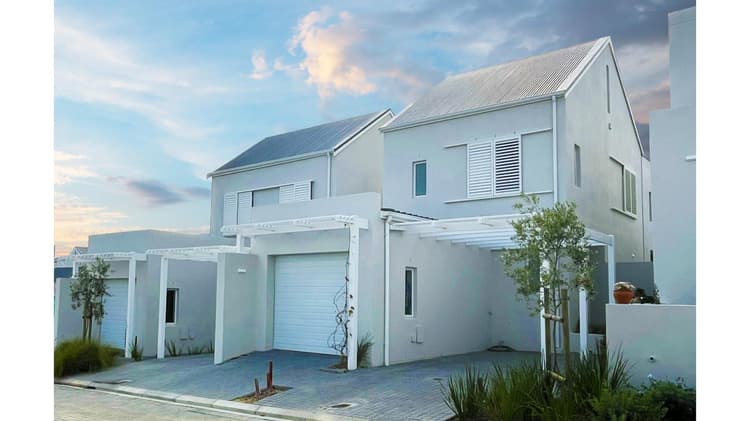 Main property image