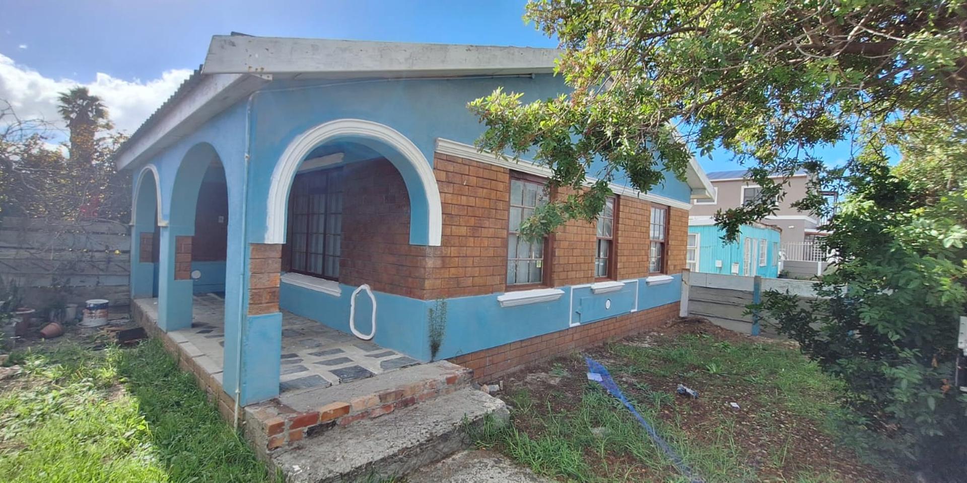 Image 1 of 6