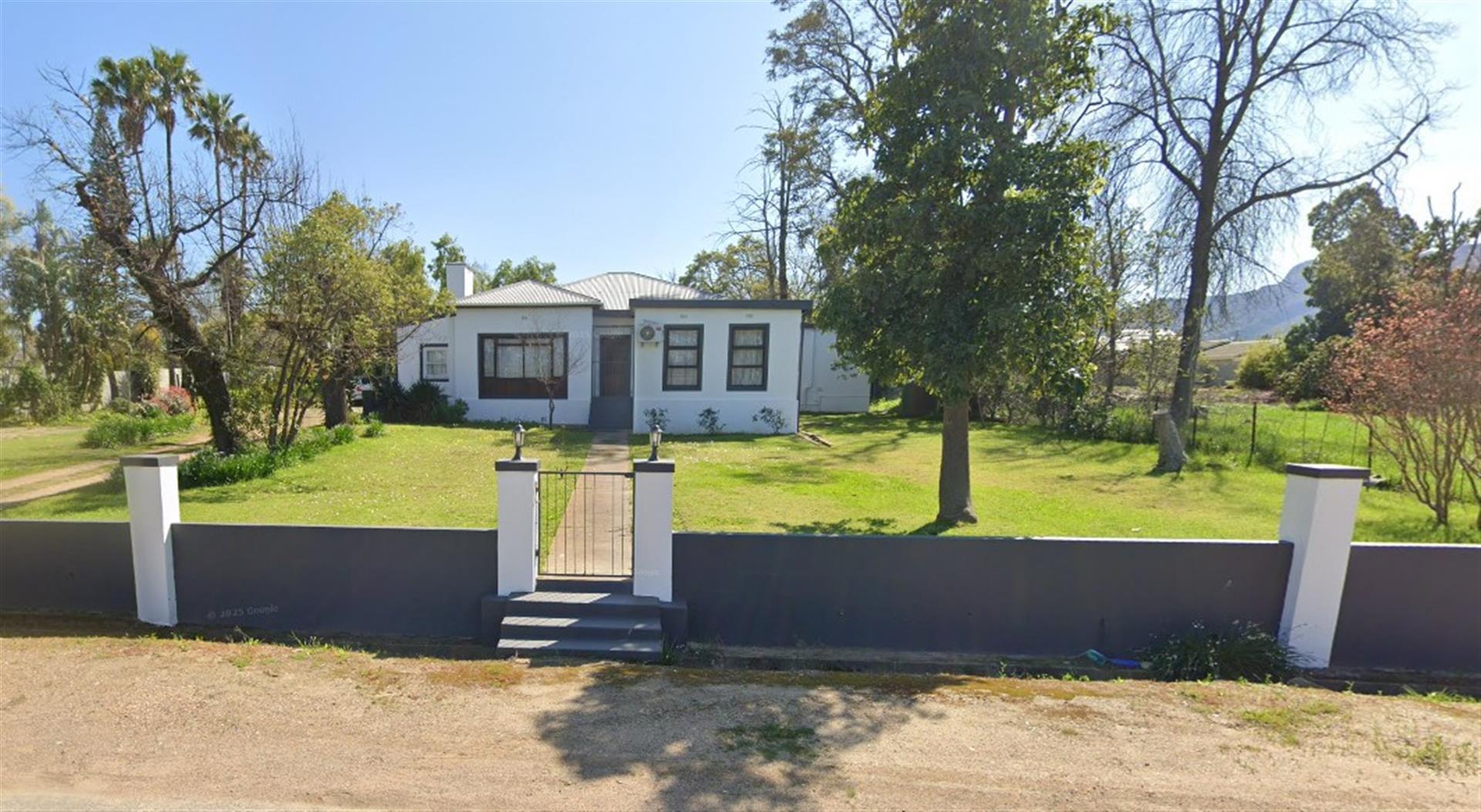 Image 4 of 6