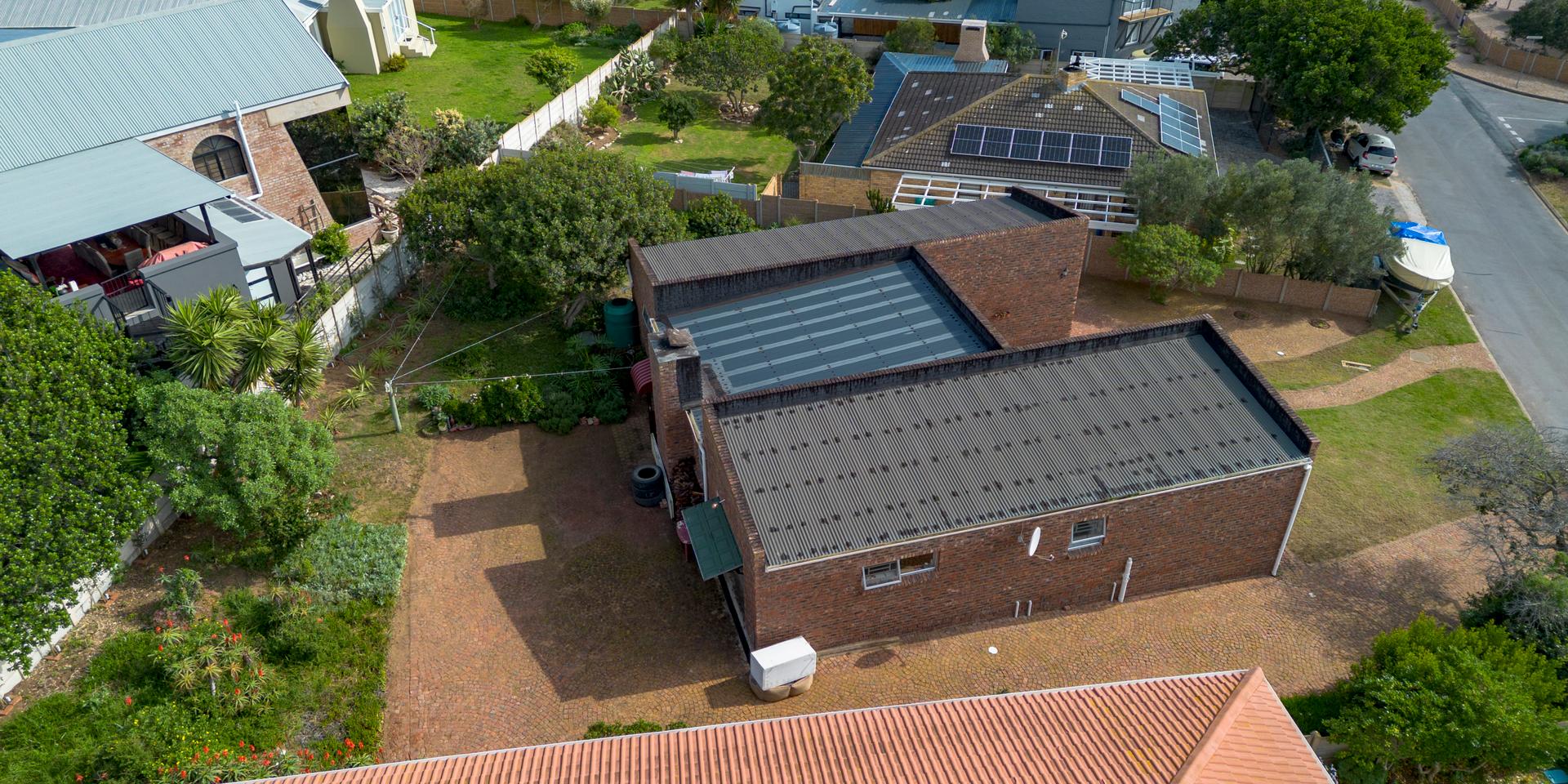 Image 4 of 6