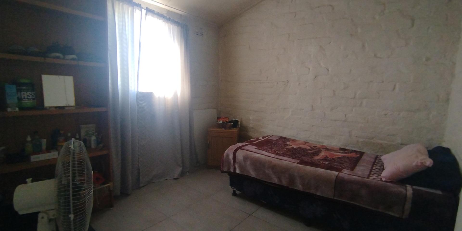 Image 5 of 6