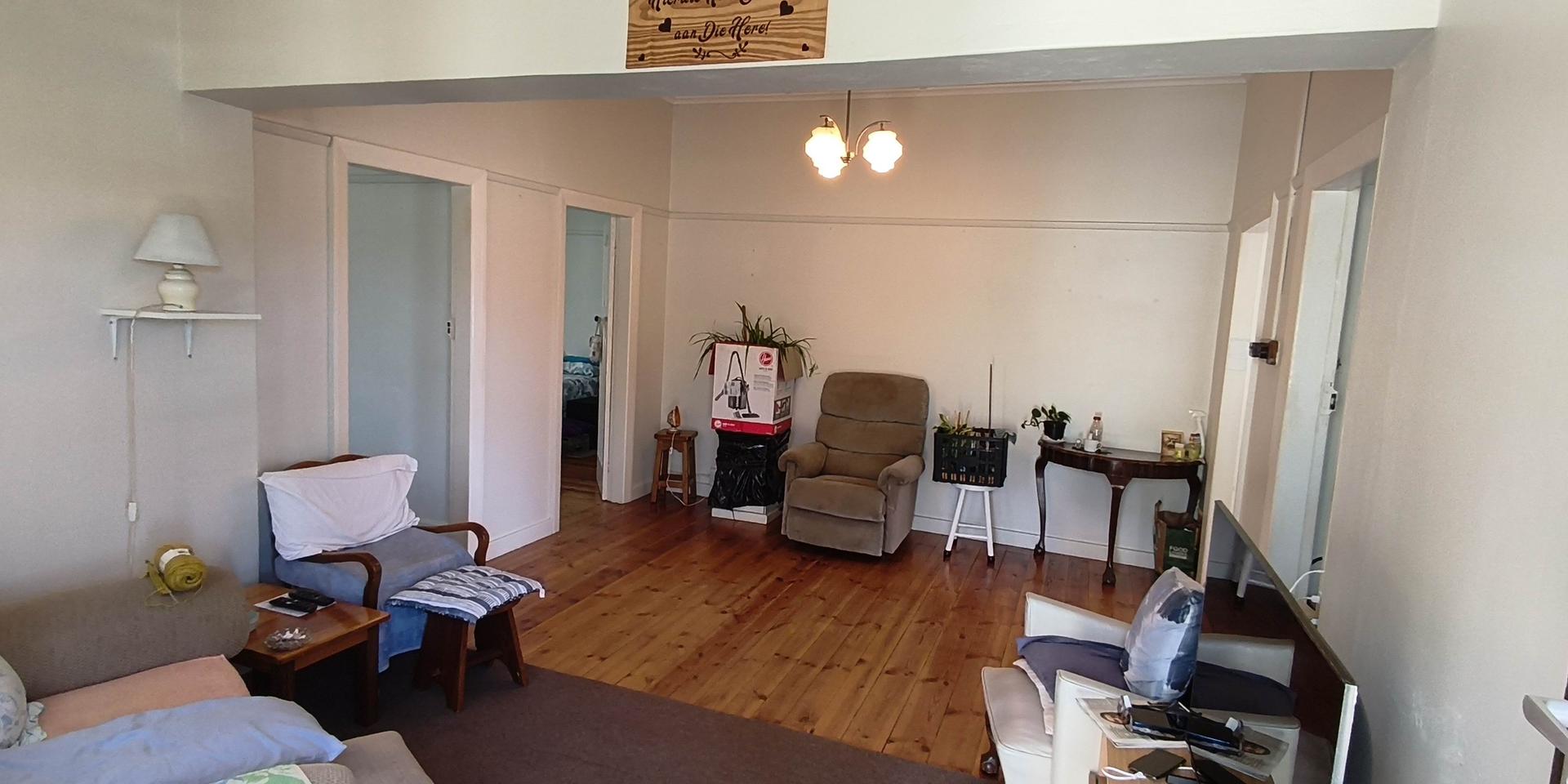 Image 2 of 6