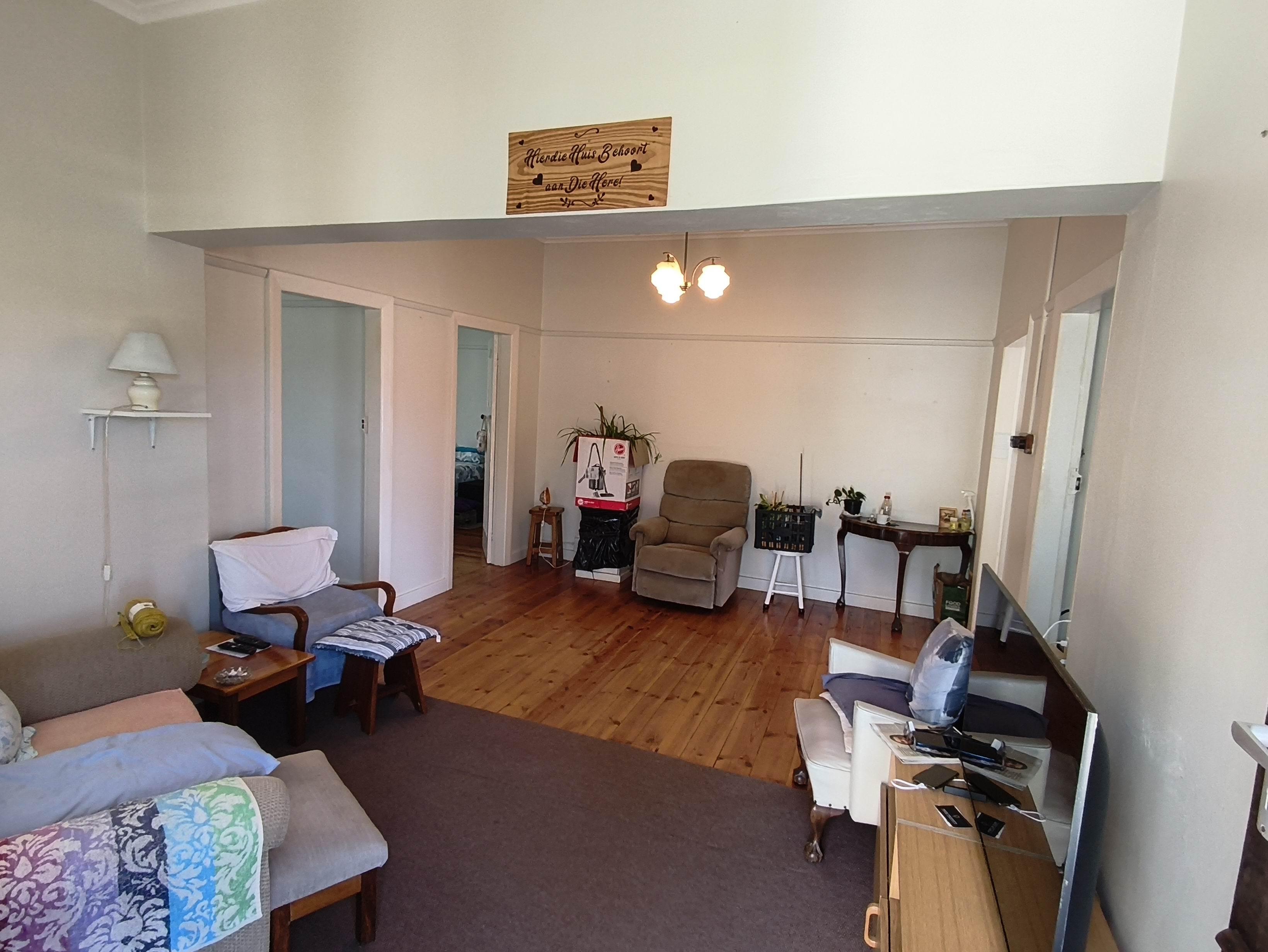Image 2 of 6