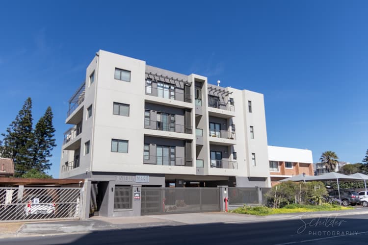 Main property image