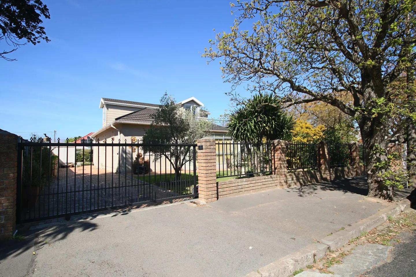 Image 1 of 6