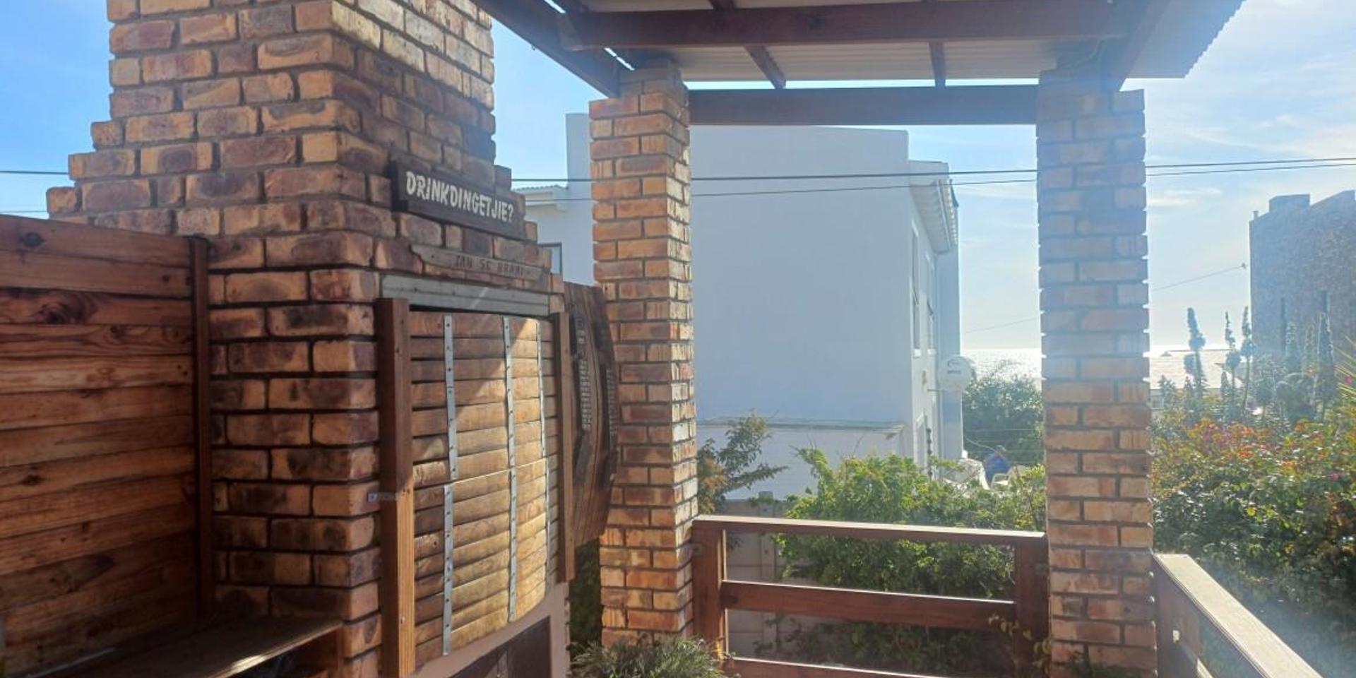 Image 2 of 6
