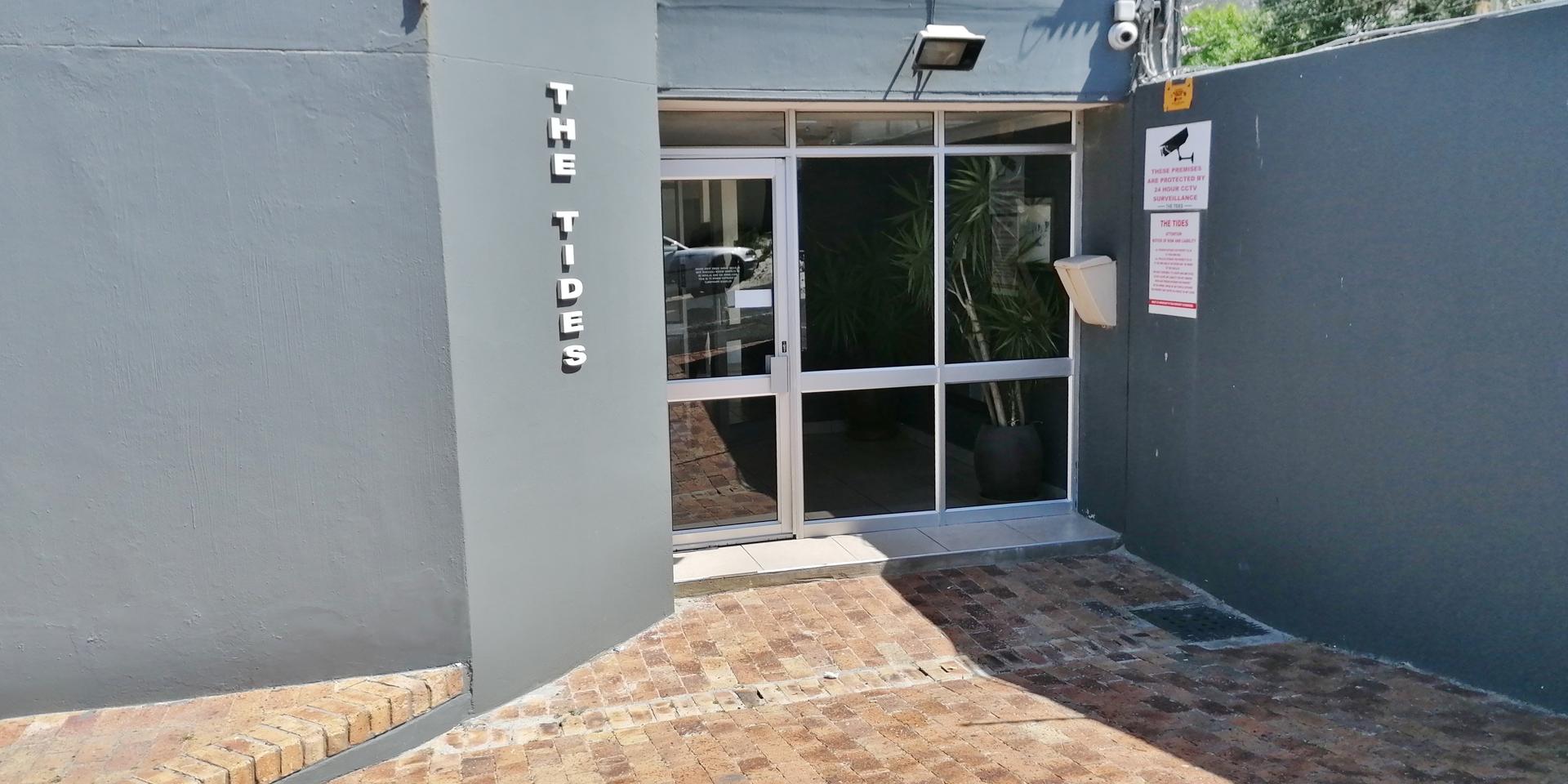 Image 2 of 6