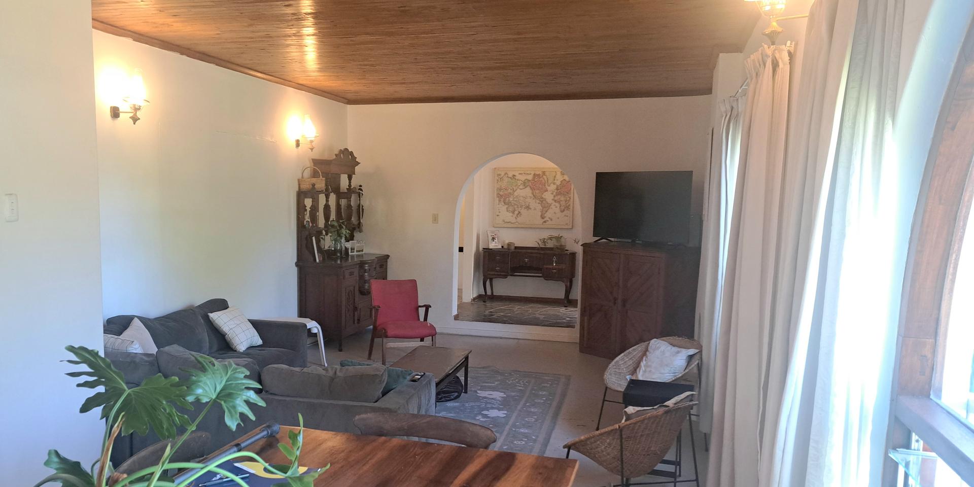 Image 4 of 6