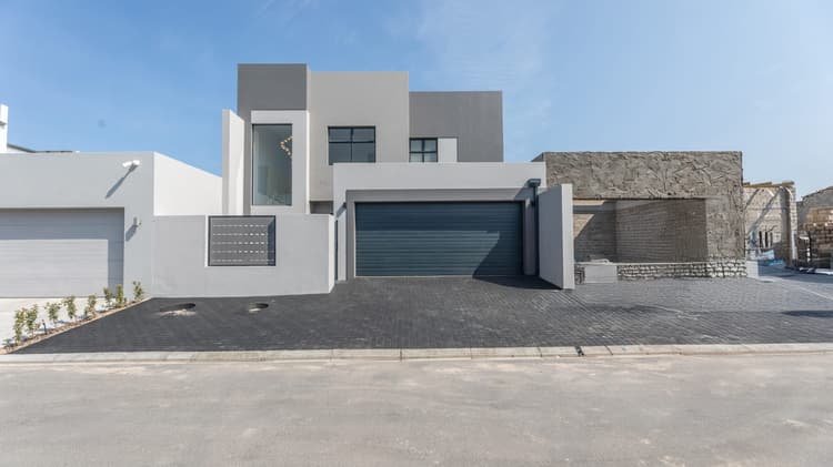 Main property image