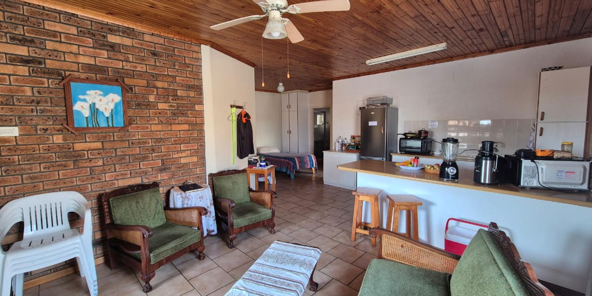 Image 3 of 6