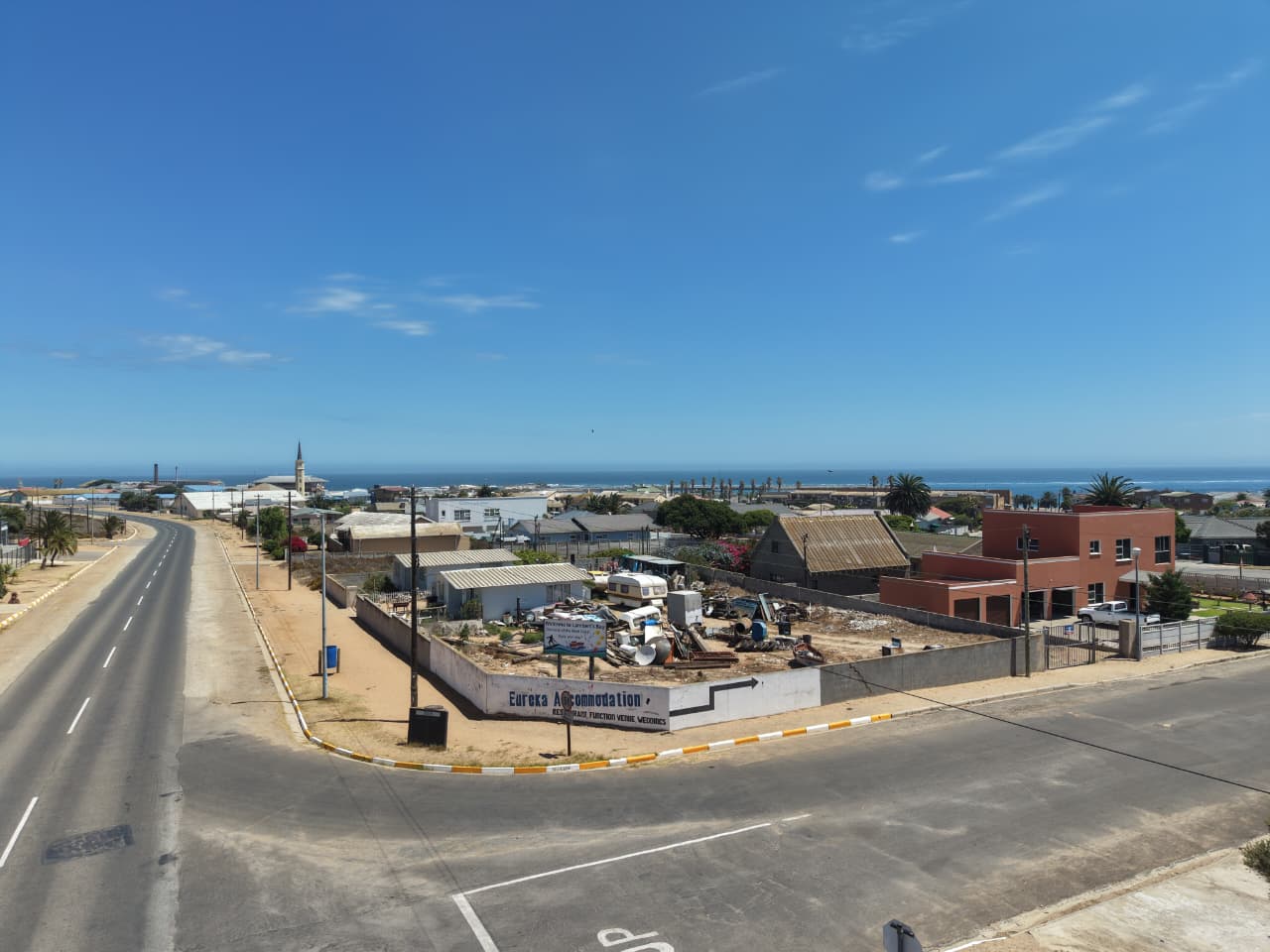 Image 2 of 6