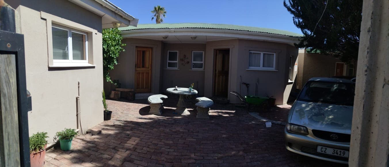 Image 4 of 6