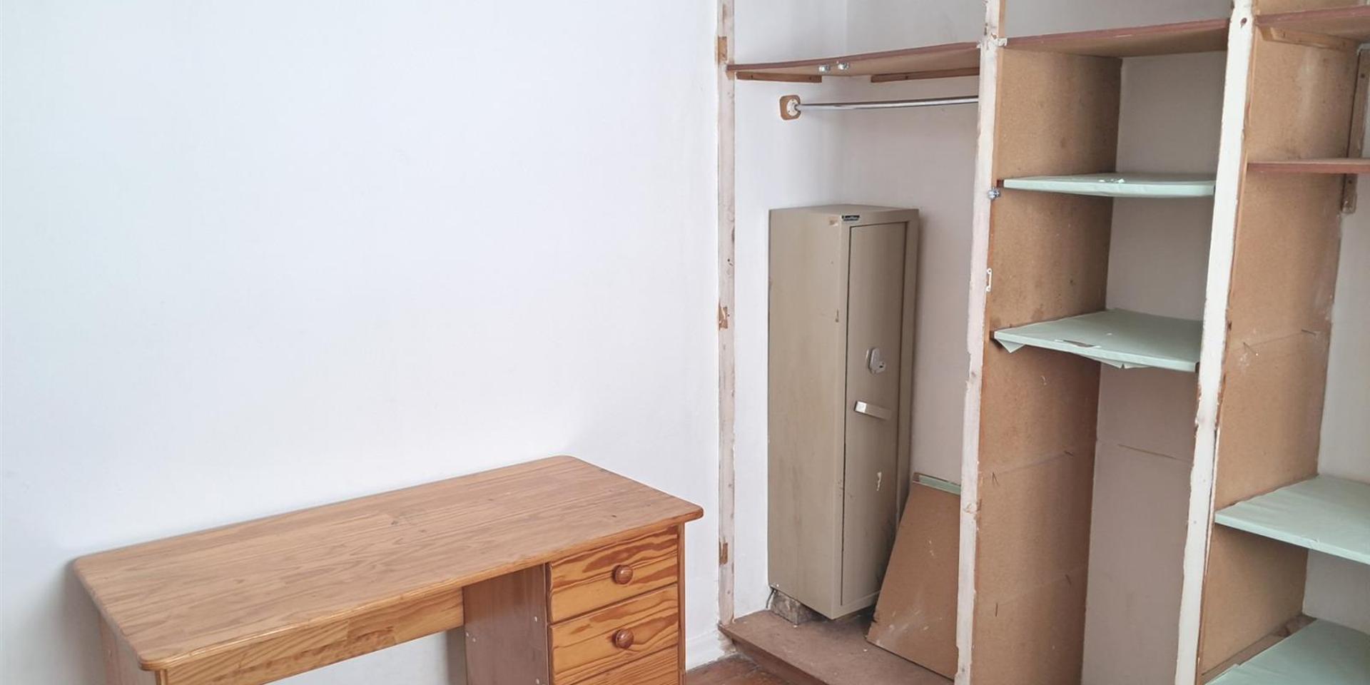 Image 5 of 6