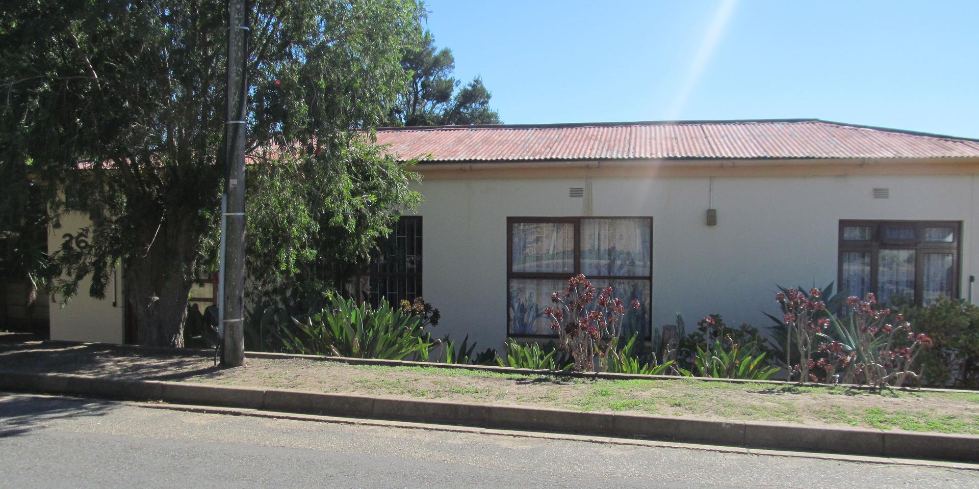 Image 2 of 6