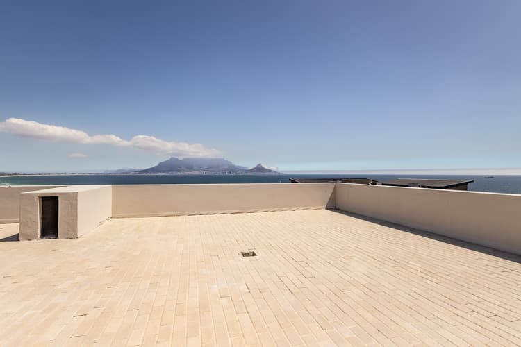 Main property image