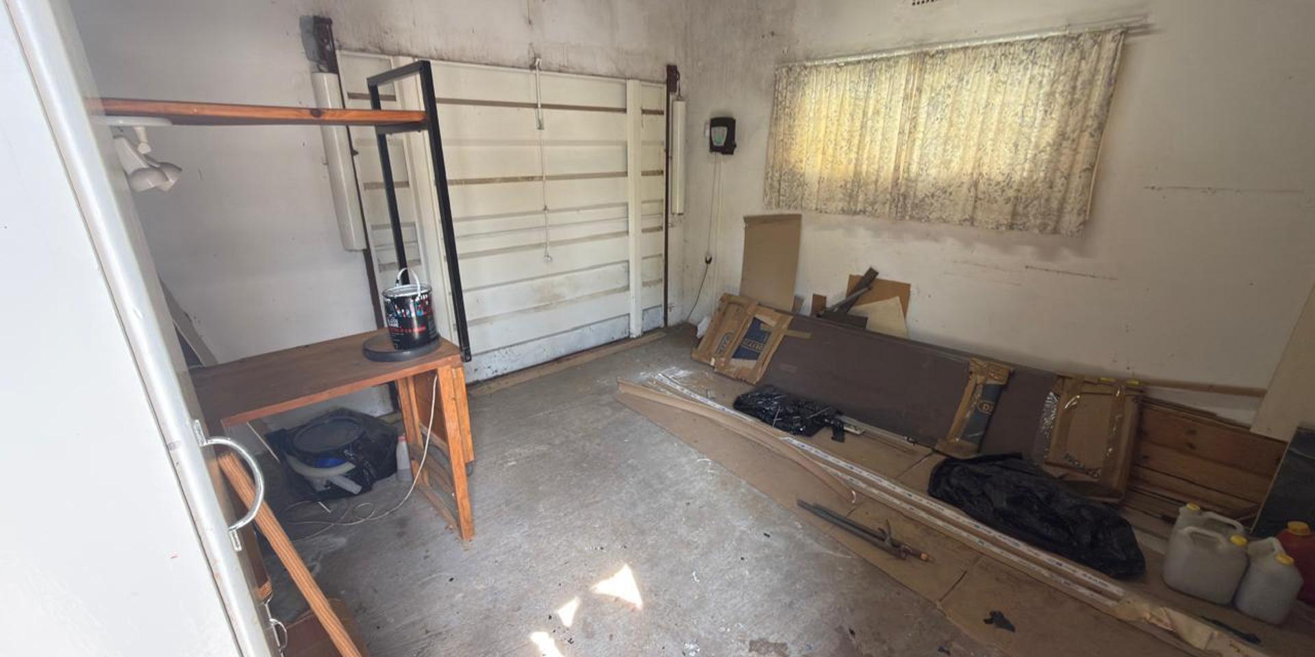 Image 5 of 6