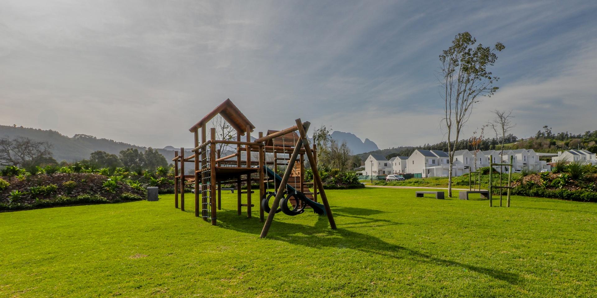 Image 4 of 6
