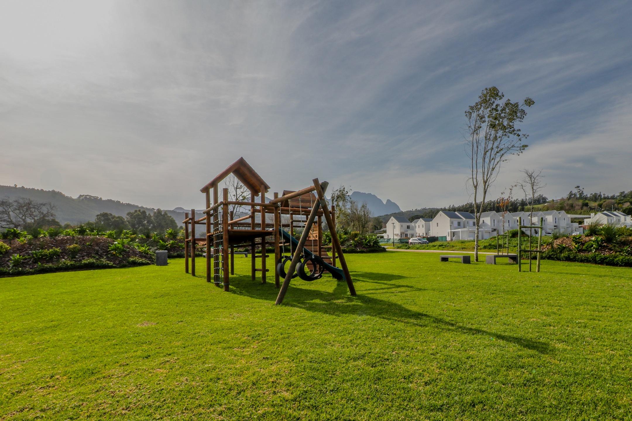 Image 4 of 6