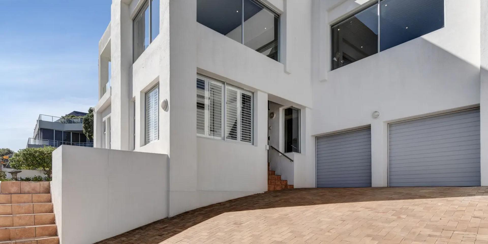 Image 2 of 6