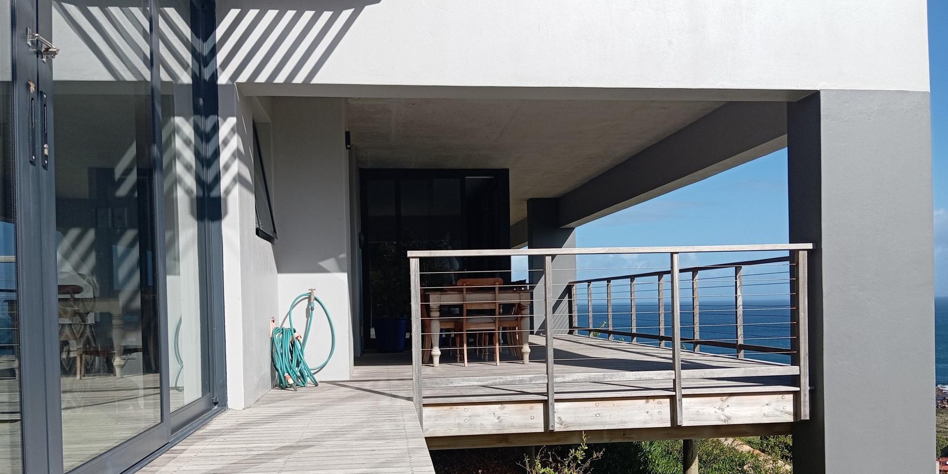 Image 4 of 6