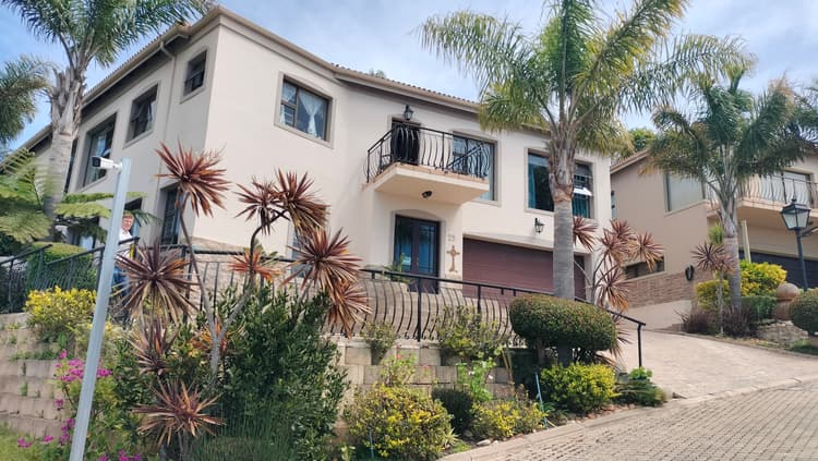 Main property image