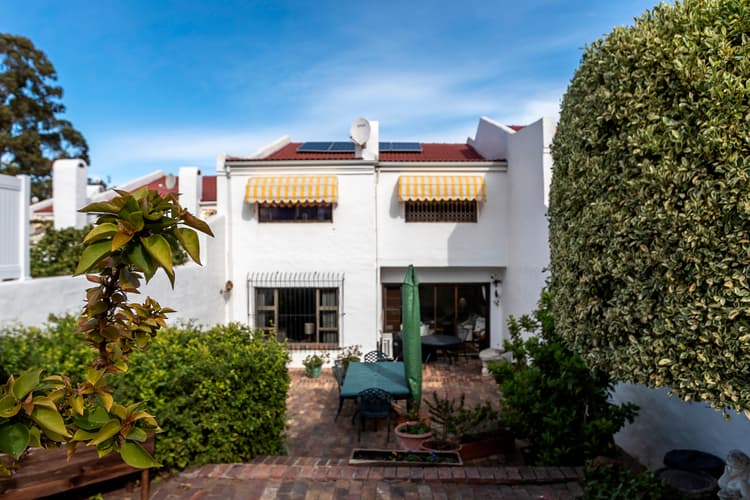 Main property image