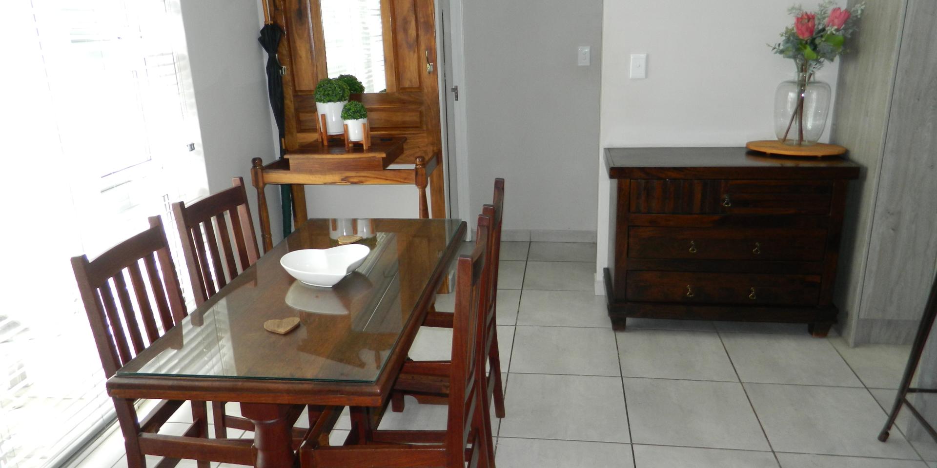 Image 3 of 6