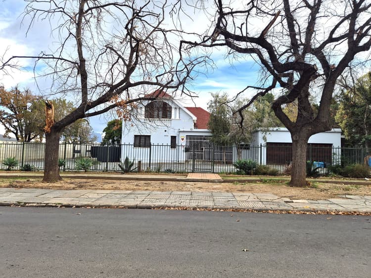 Main property image