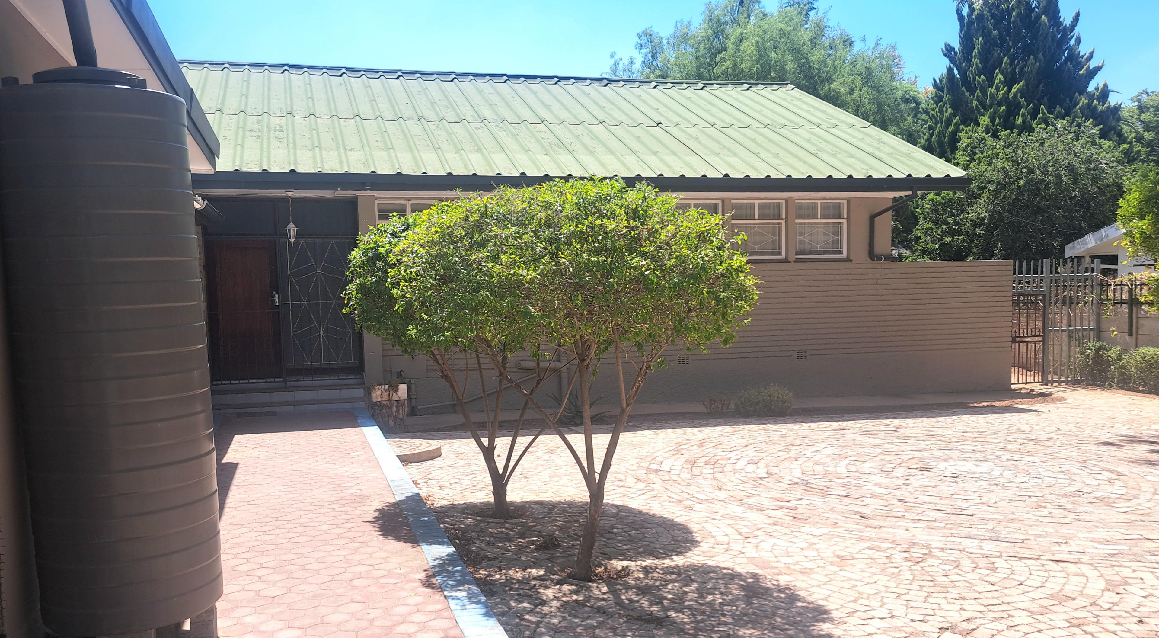 Image 2 of 6