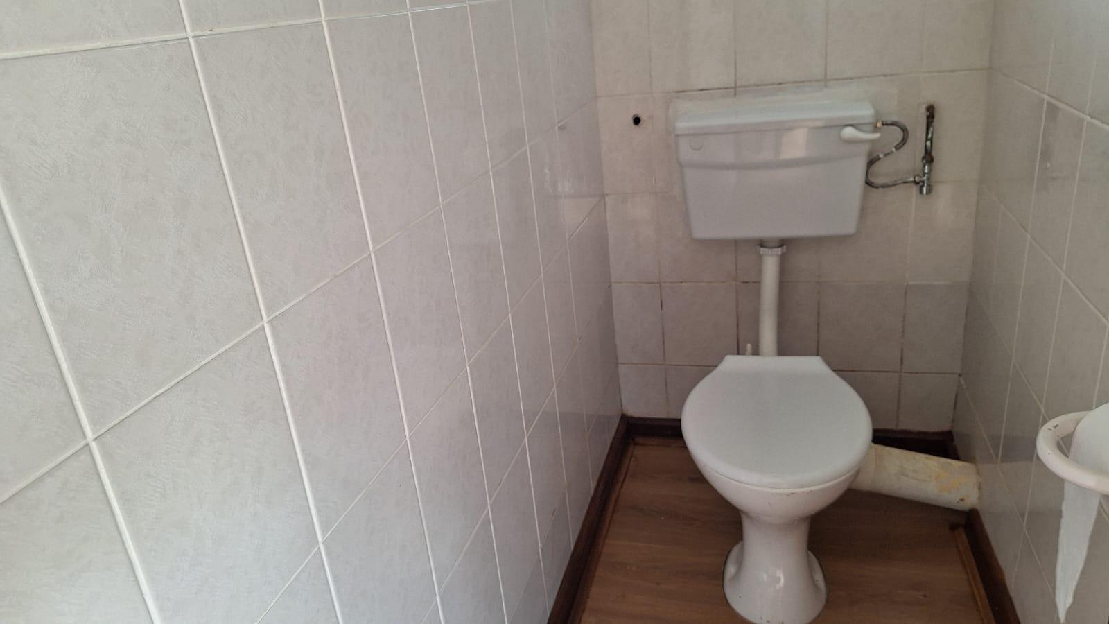 Image 2 of 6