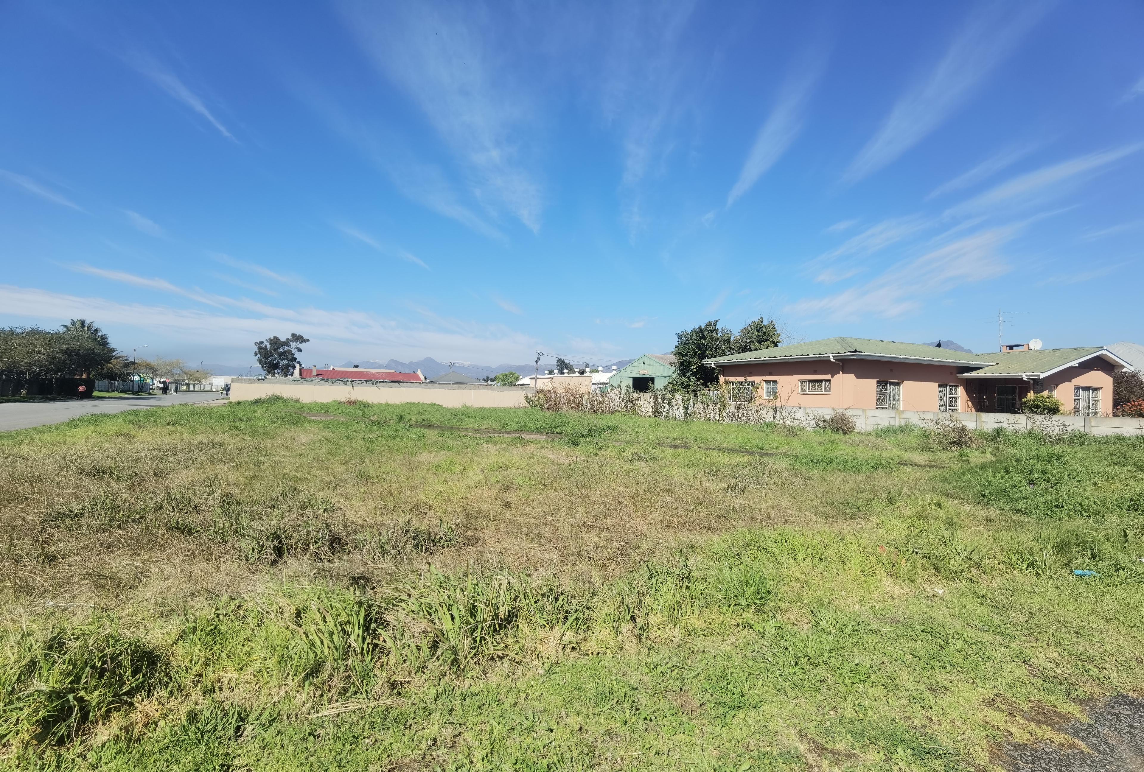 Image 4 of 6