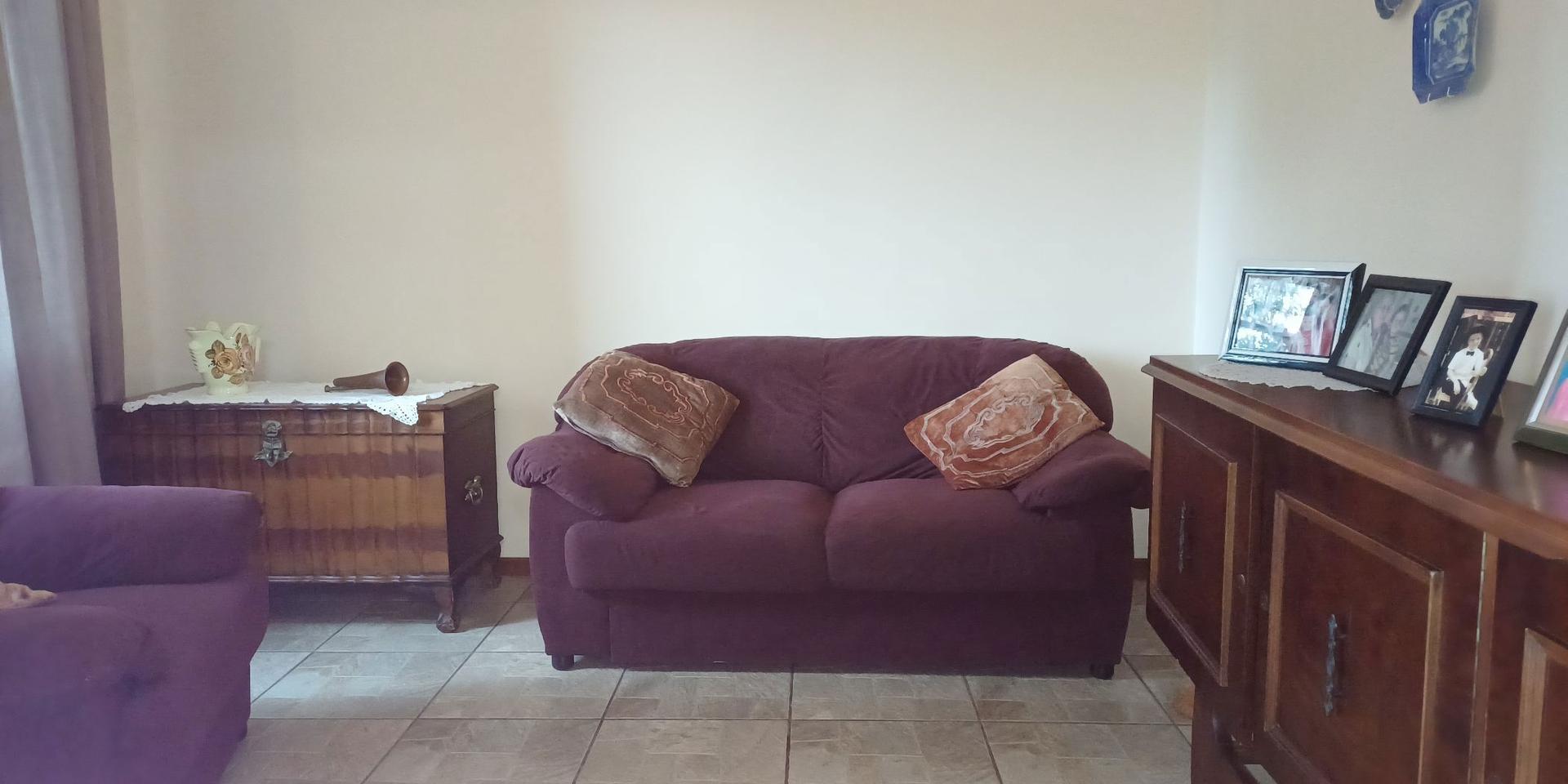 Image 3 of 6