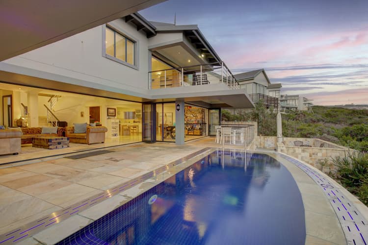 Main property image