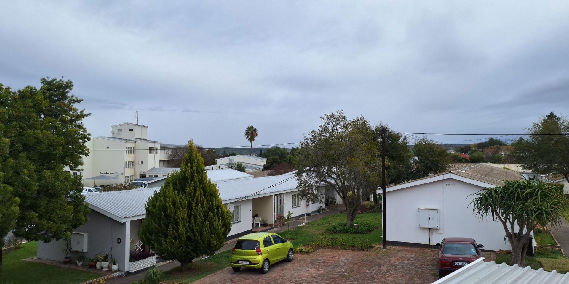 Image 4 of 6