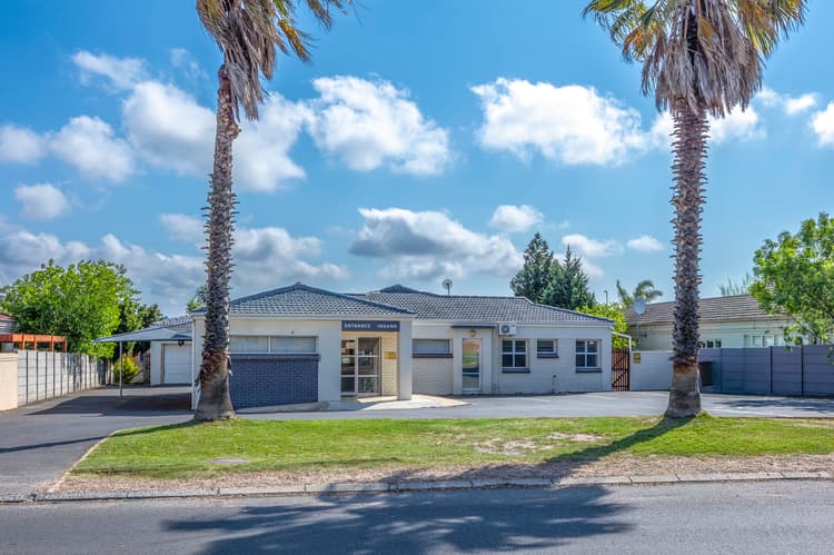 Main property image